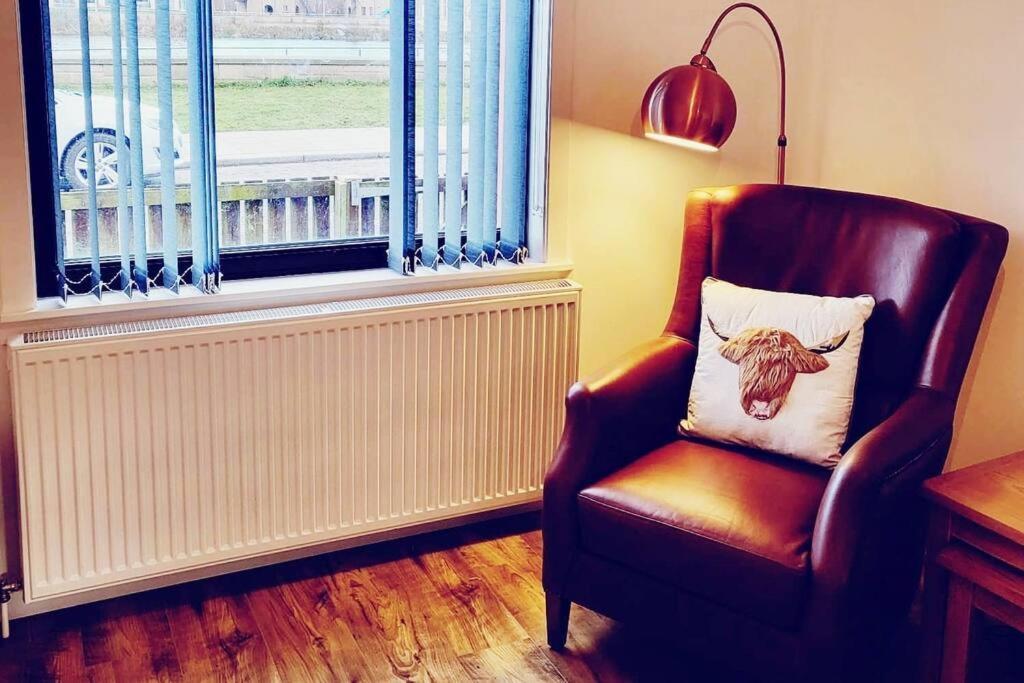Ness Riverfront Holiday Home - City Centre Inverness Exteriör bild