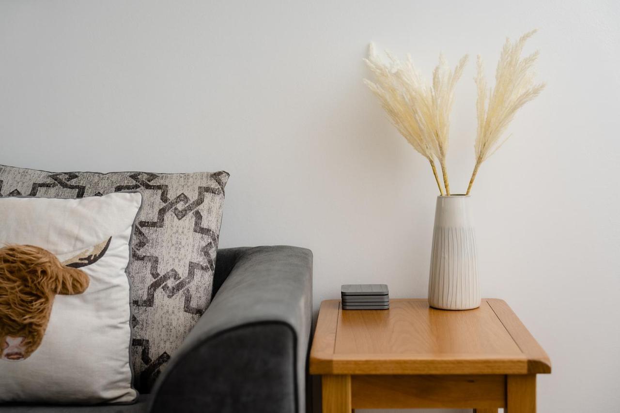 Ness Riverfront Holiday Home - City Centre Inverness Exteriör bild