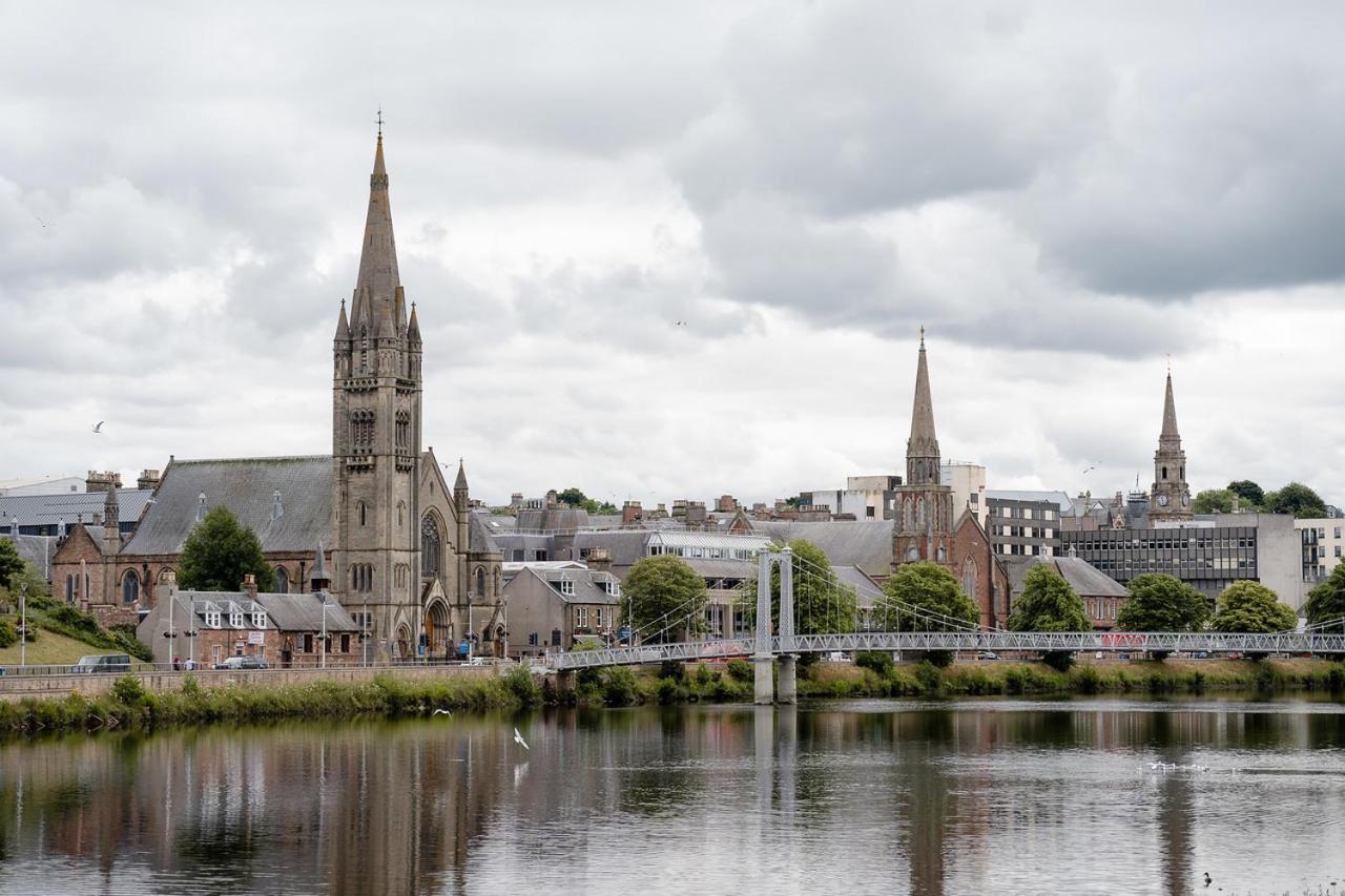 Ness Riverfront Holiday Home - City Centre Inverness Exteriör bild