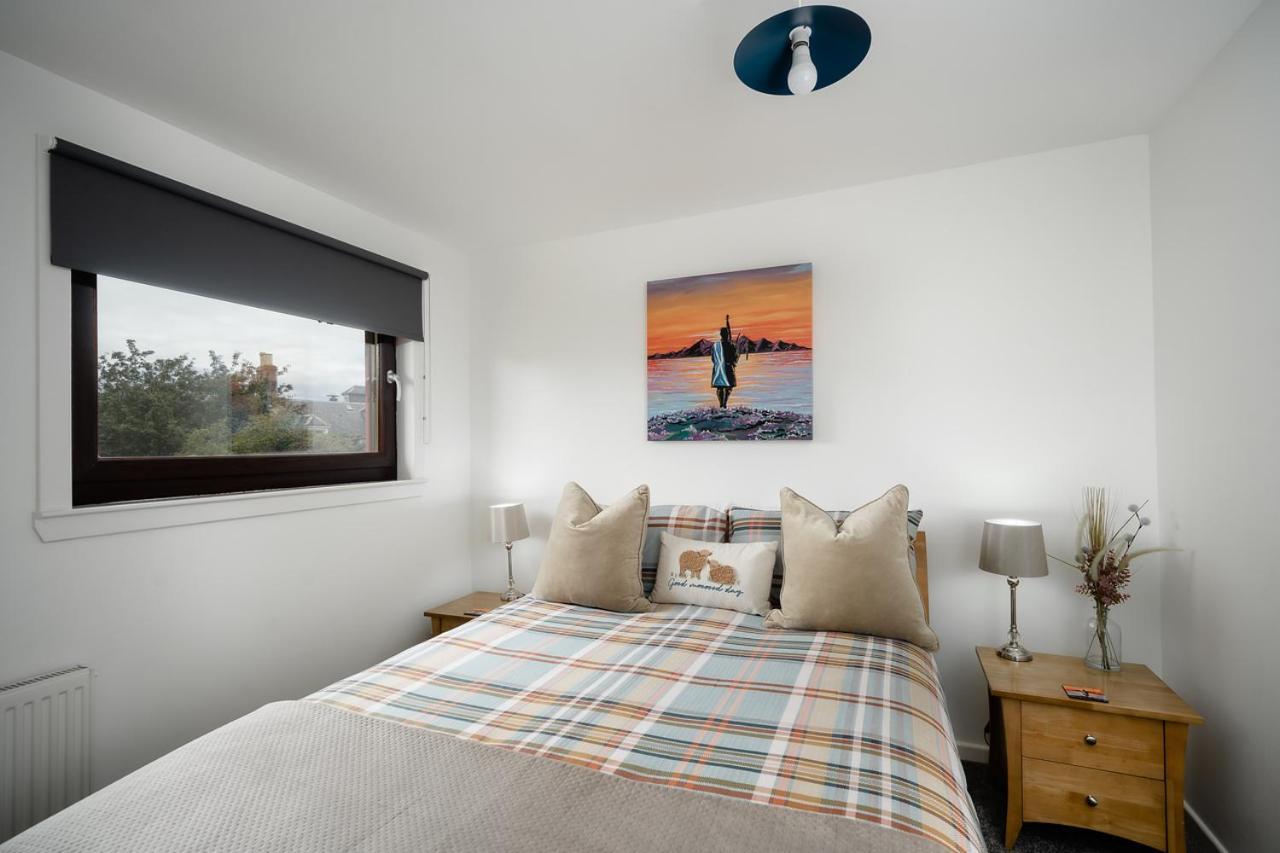 Ness Riverfront Holiday Home - City Centre Inverness Exteriör bild