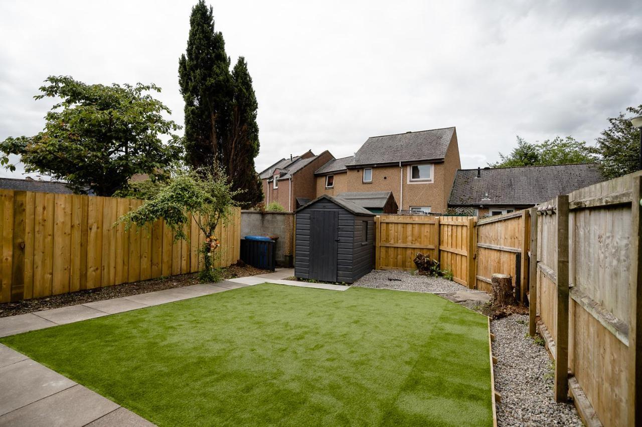 Ness Riverfront Holiday Home - City Centre Inverness Exteriör bild