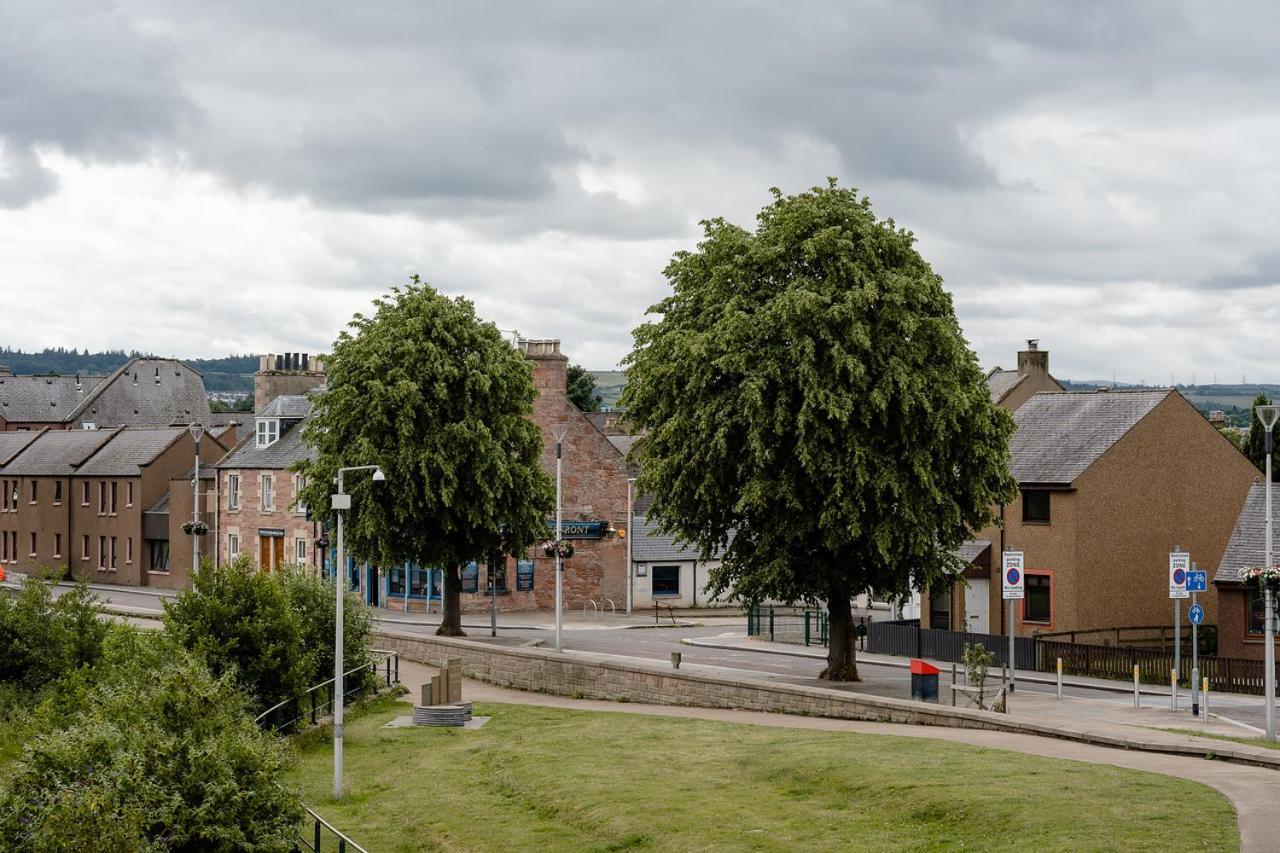 Ness Riverfront Holiday Home - City Centre Inverness Exteriör bild